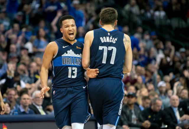 随着社交媒 随着社交媒