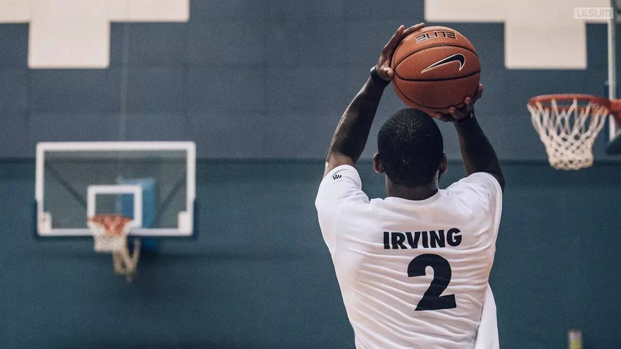 功奠定了坚 功奠定了坚