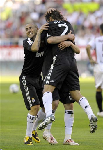 在这场引人 在这场引人