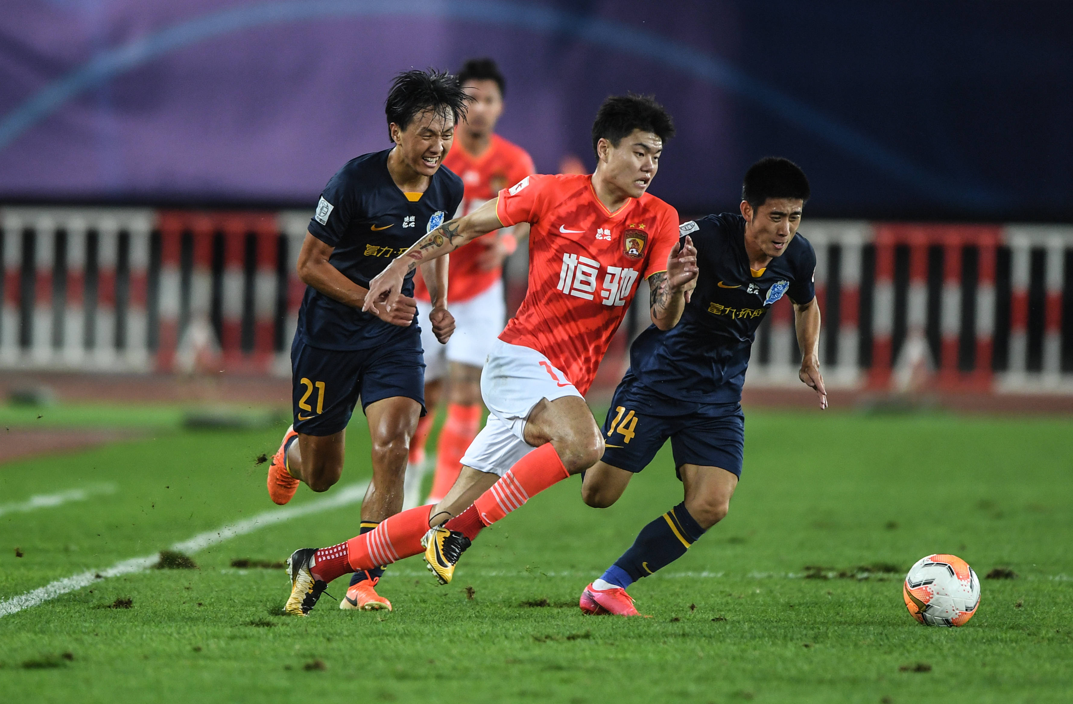 关键的空位 关键的空位