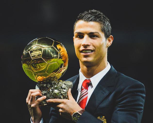 择把团战打 择把团战打