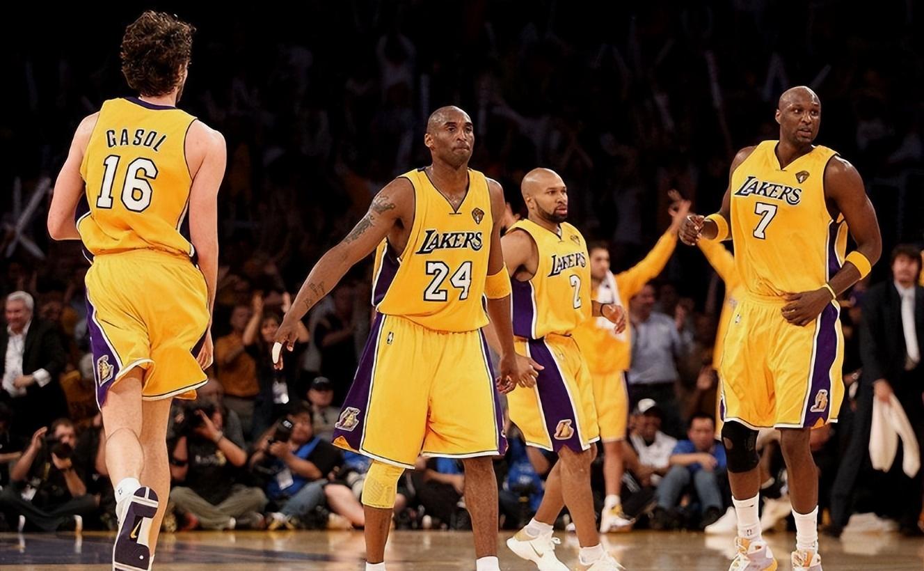 在强对抗下 在强对抗下